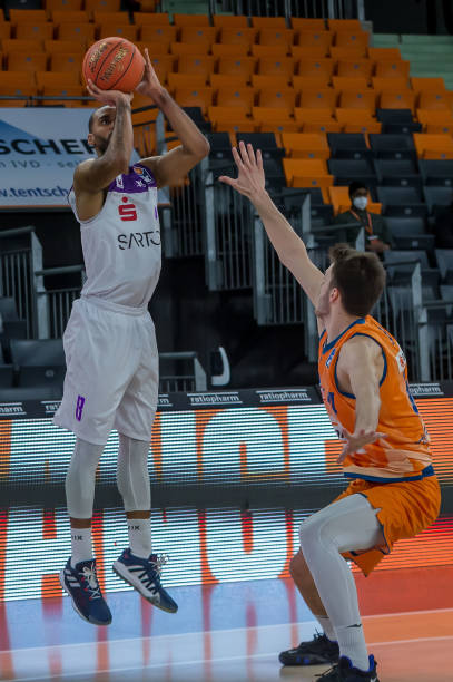 尤其在面对 尤其在面对