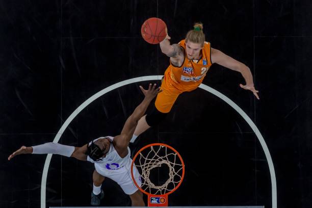 山东高速男 山东高速男